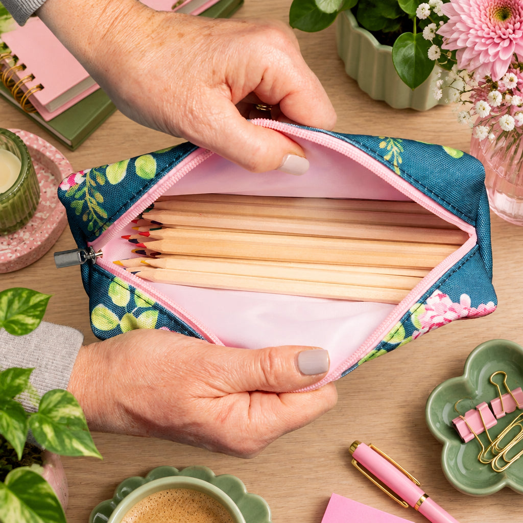 Flutter open pencil case